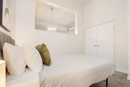 Cozysuites - 1Br With Direct Skybridge Access #1 Індіанаполіс Екстер'єр фото